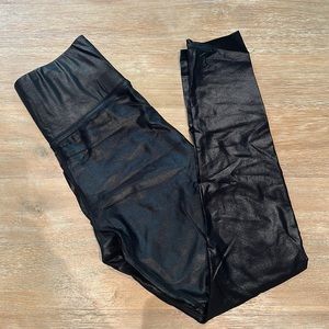 Carbon38 High Rise 7/8 Legging Takara Shine